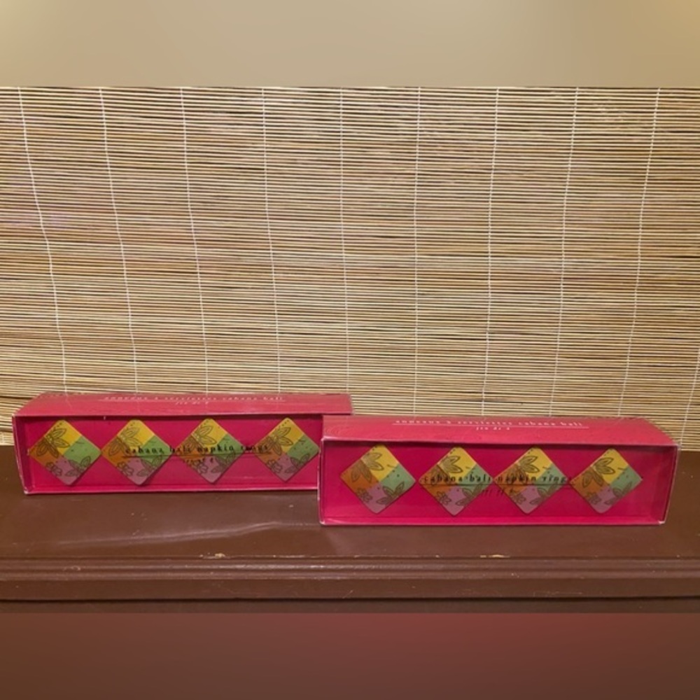 New‎ in box Pier 1 imports napkin rings